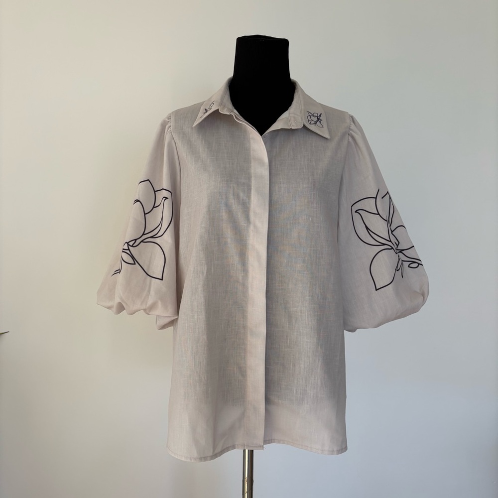 Elegant Cream Women's Top with Floral Embroidery